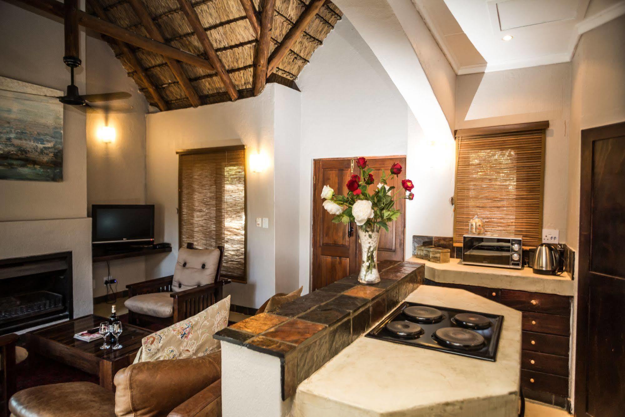 Hoedspruit Raptors Lodge N16 Buitenkant foto